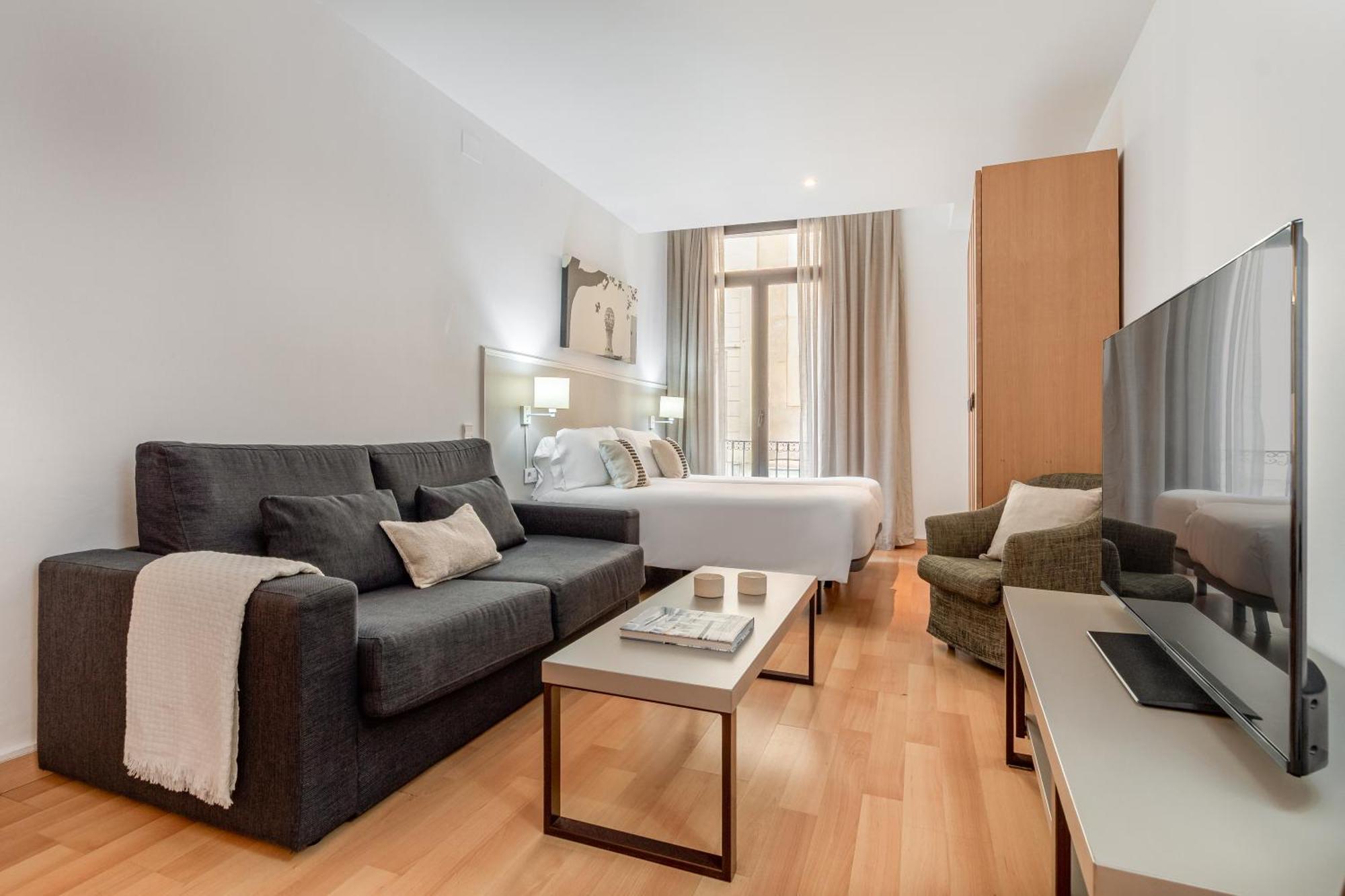 Aspasios Plaza Real Appartamento *